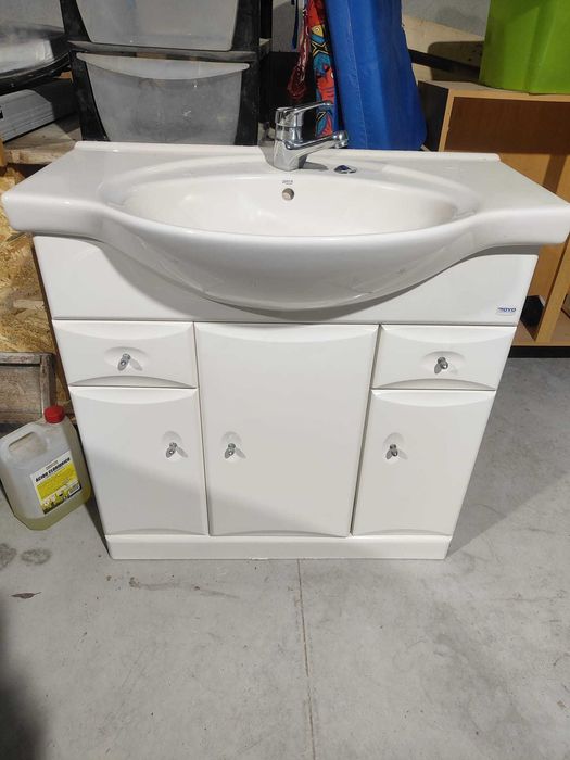 Armário de casa de banho(lavatório com torneira incluido)