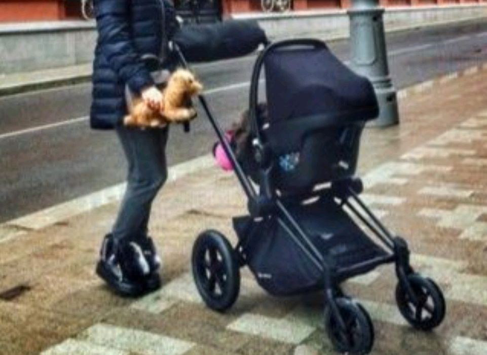 Автолюлька автокрісло Maxi Cosi pebble0+(є адаптери до Anex sport,cros