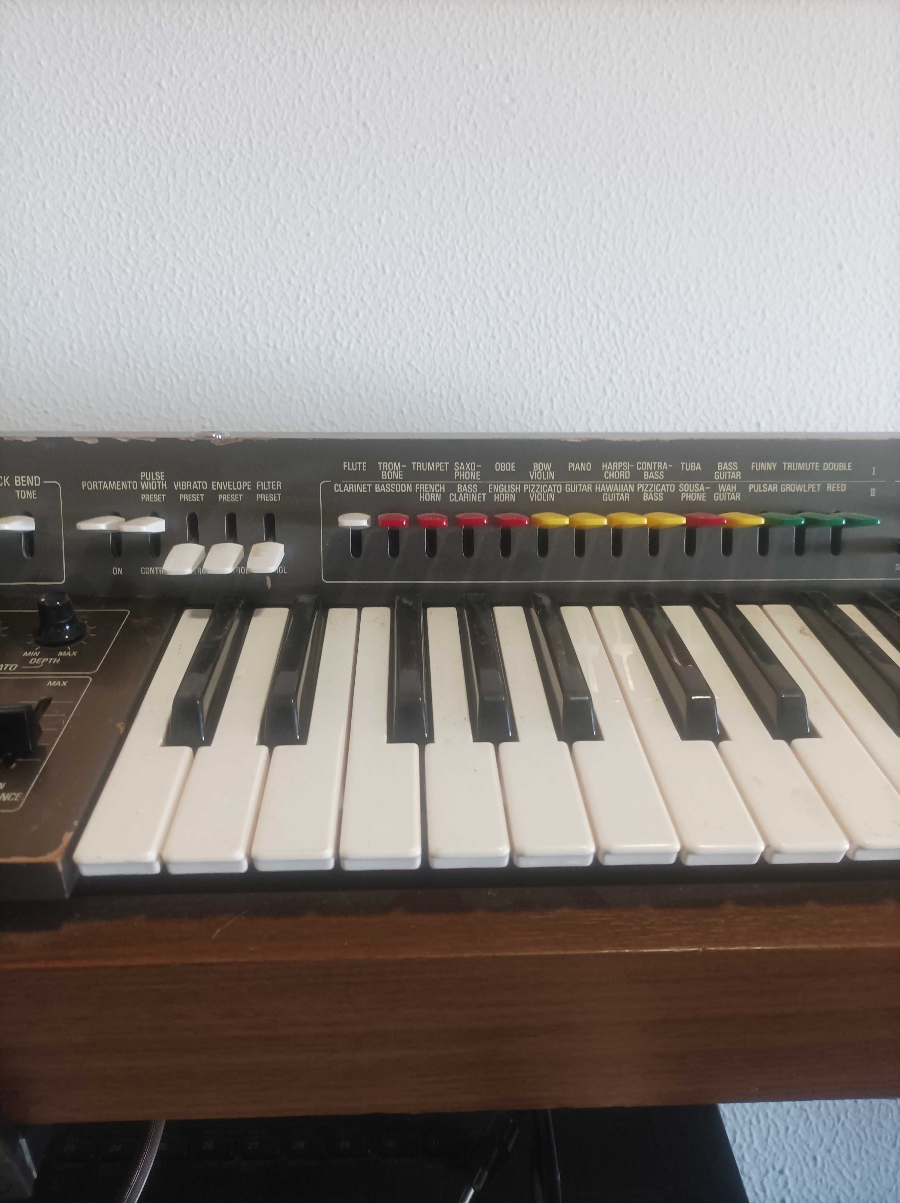 Yamaha sy 1 (mini cs40)