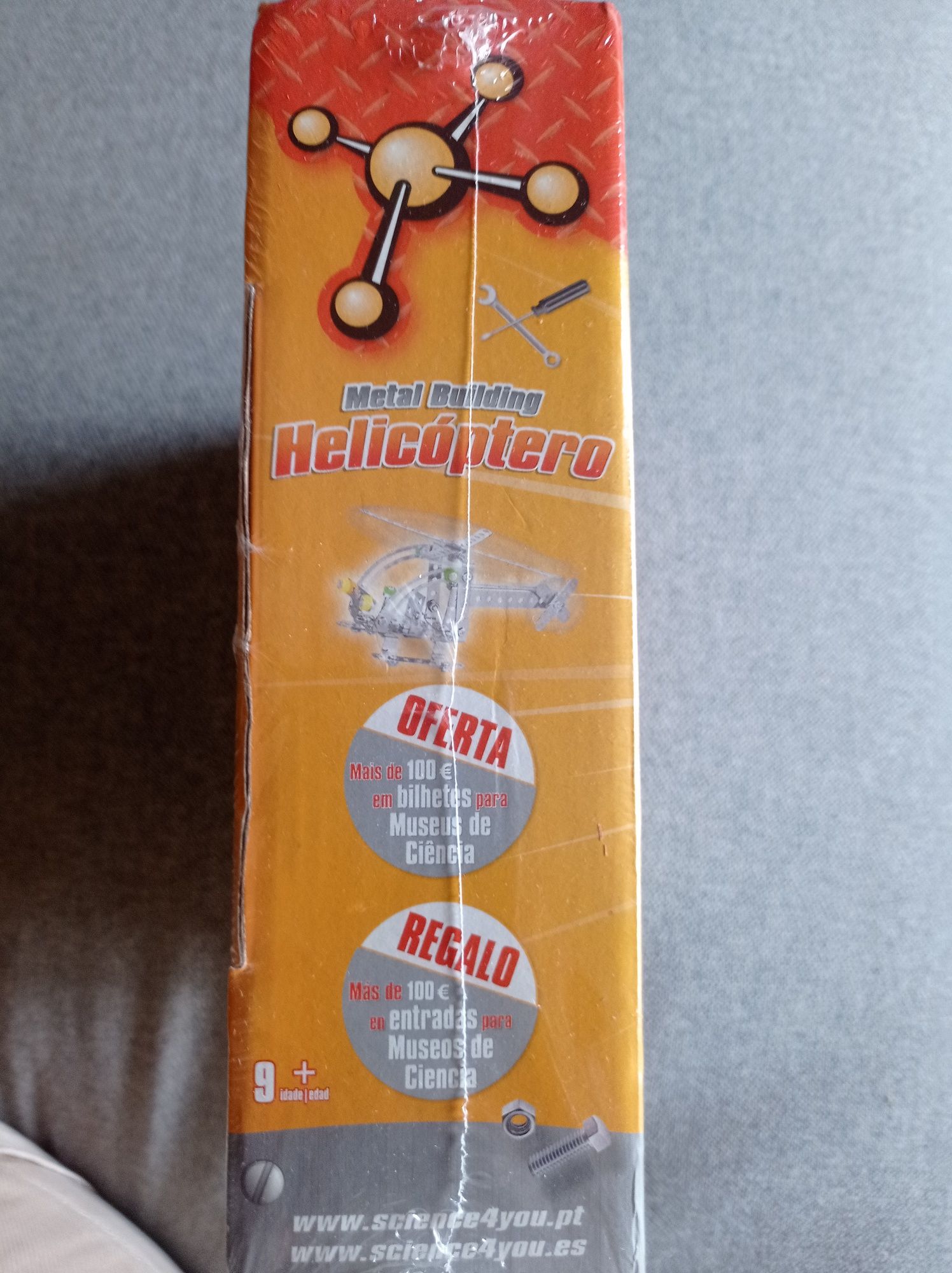 Jogo de construção de helicóptero