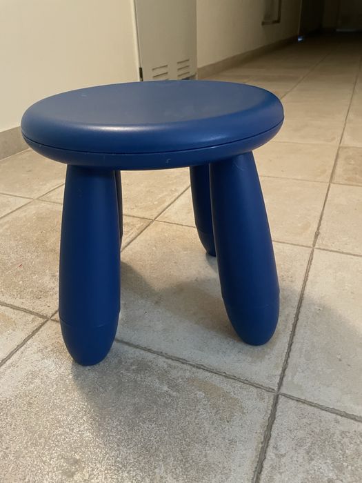 Banco azul crianças