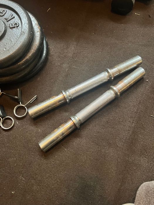 Conjunto musculação 1 barra + 2 barras halteres + 8 discos 5 kg