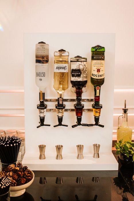 Bar DIY z nalewakami na wesele / imprezę