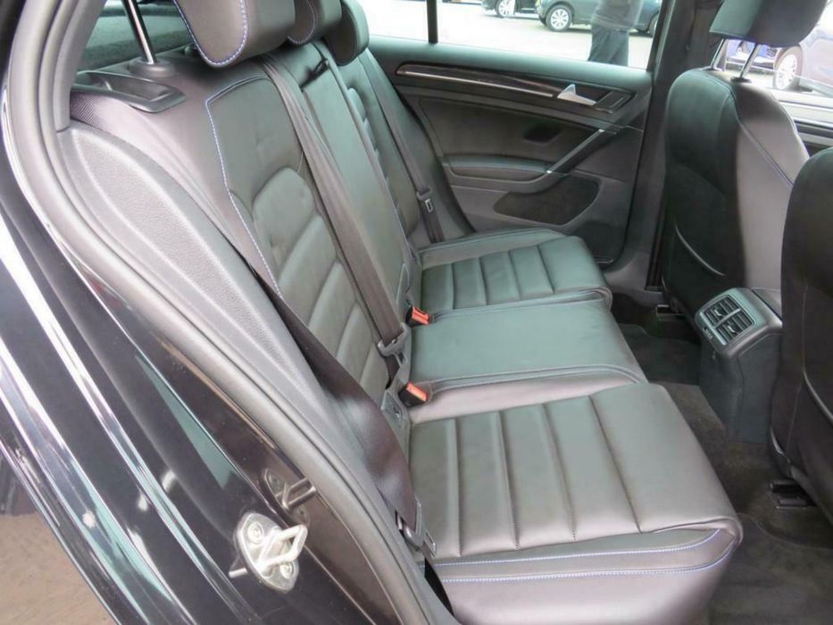 VW Golf 1.4 GTE Hybrid plug-in 204cv