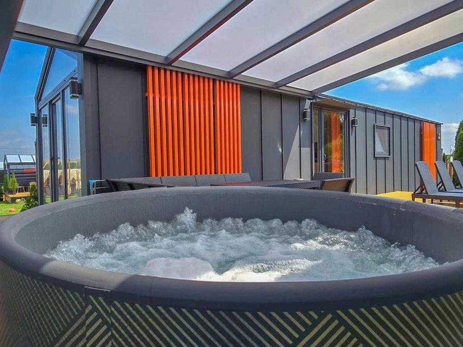 Domek EXCLUSIVE z PRYWATNYM JACUZZI - 100m od Energylandii!