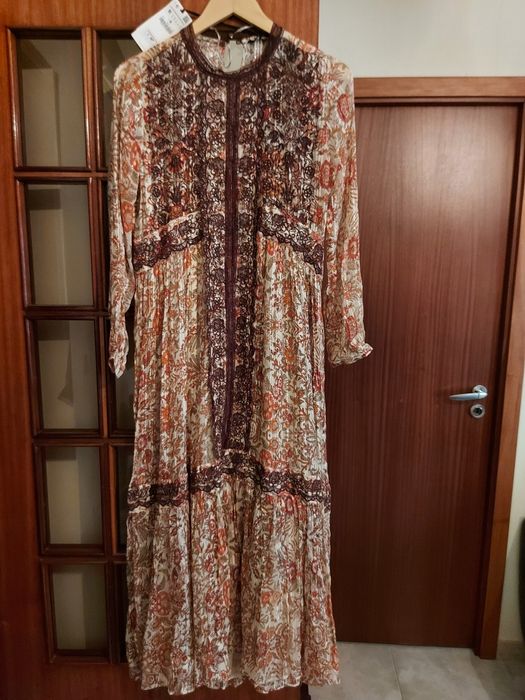 Vestido novo Zara