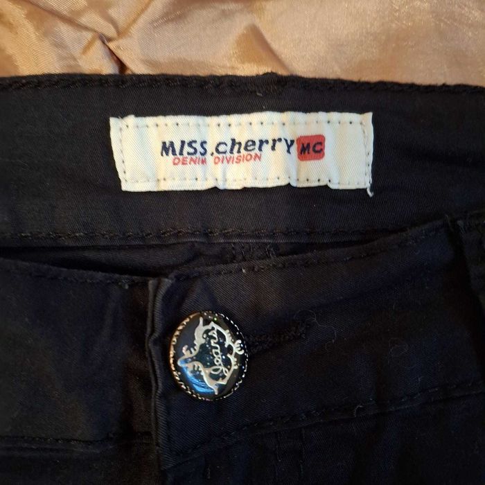 Czarne rybaczki Miss Cheery – rozmiar L / 32