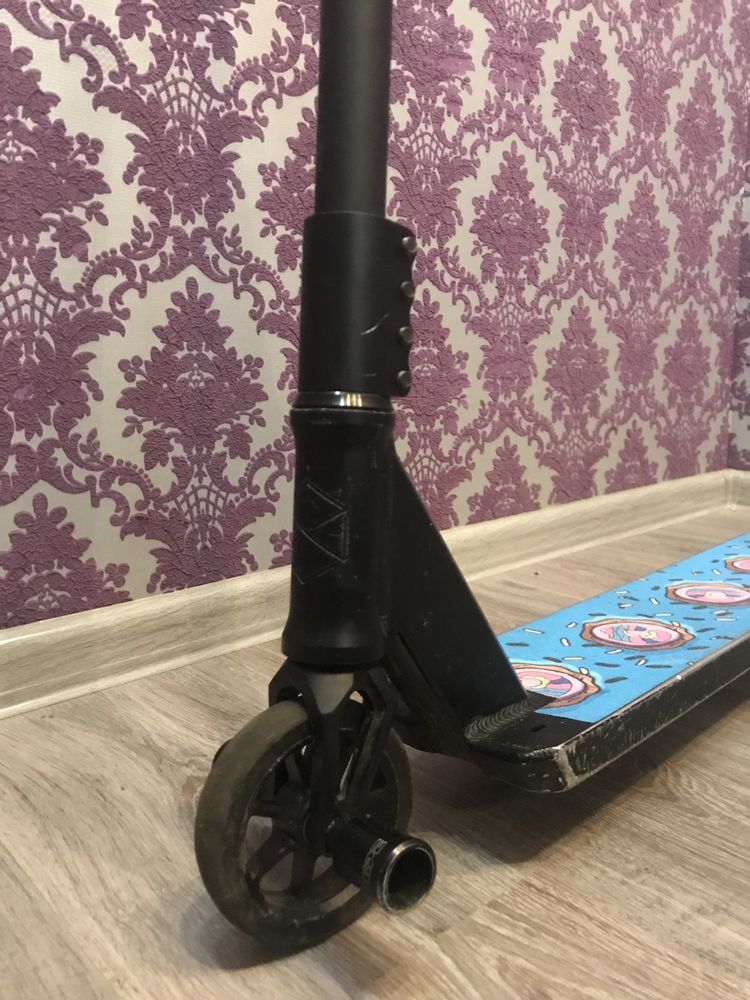 Продам Трюковой самокат Native Stem Pro Scooter Raw L size