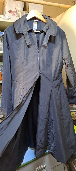 Лёгкий плащ идеальное сочетание