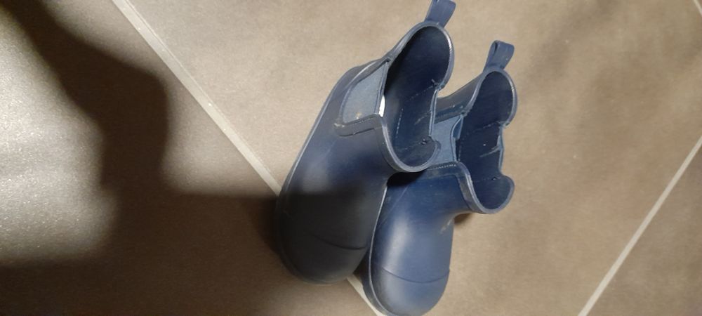 Botas de borracha em bom estado