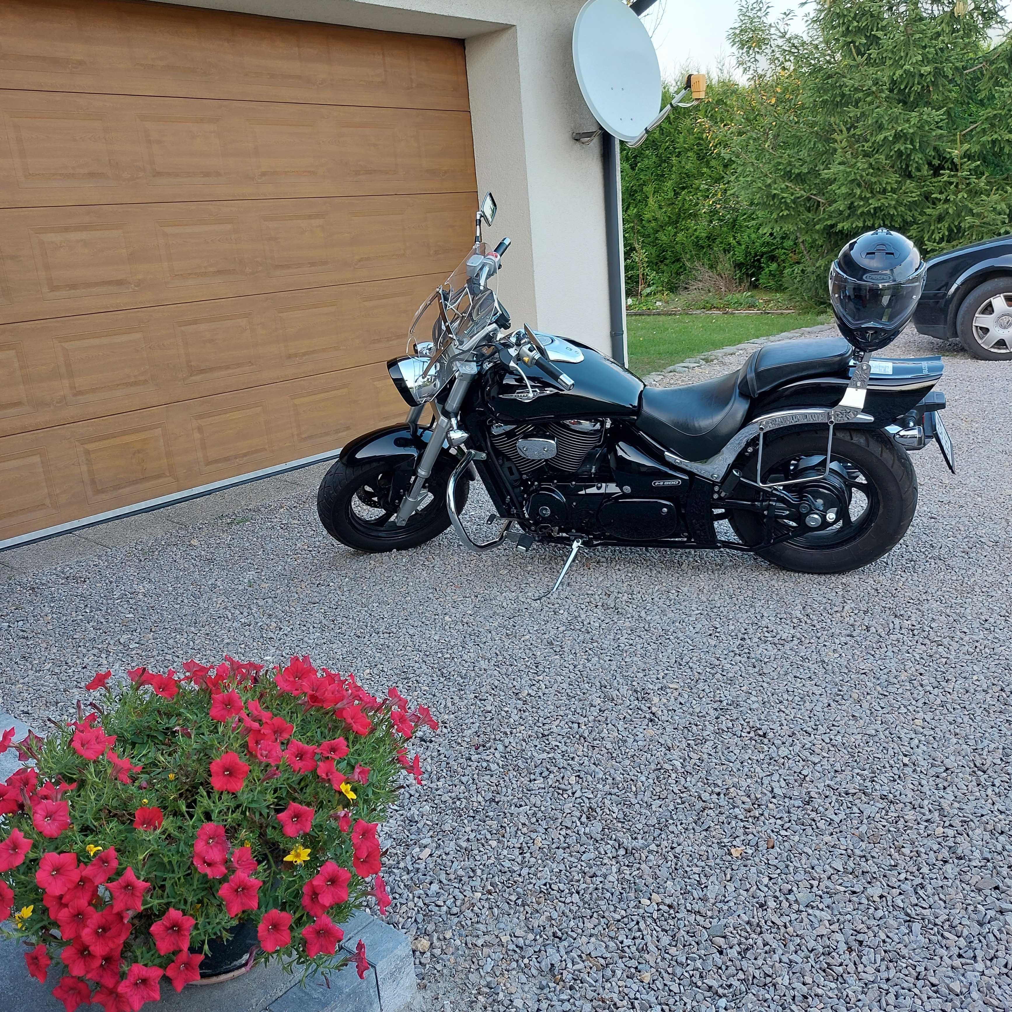 Suzuki Intruder M800
