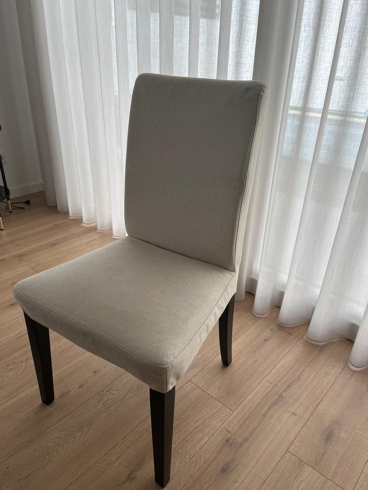 Mesa extensível + 6 cadeiras IKEA BERGMUND