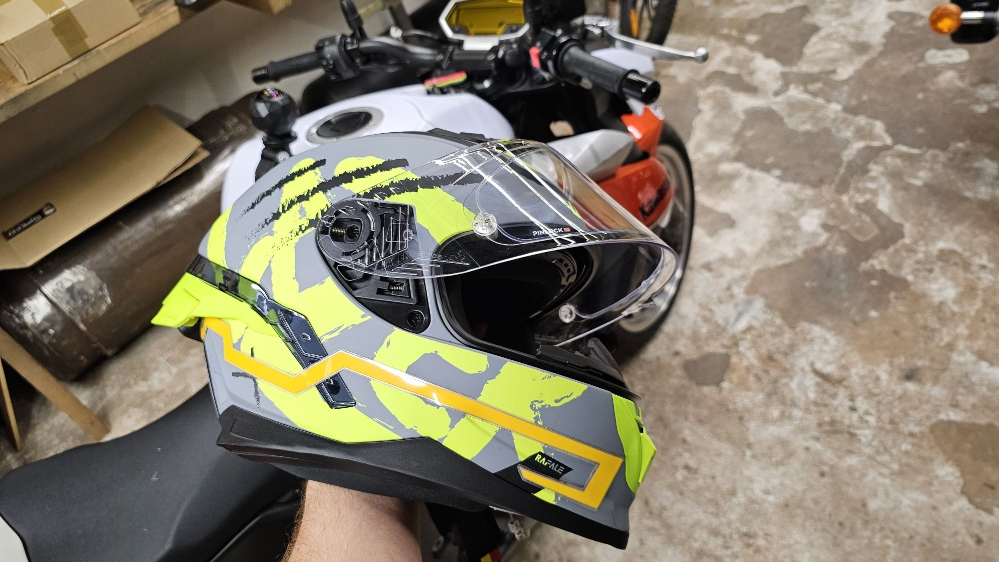 Kask motocyklowy Lazer rafale Evo SR Street fluo, Matt, Poliweglan!