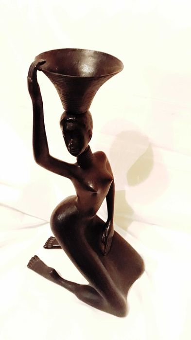 Estatueta em metal.  Vintage