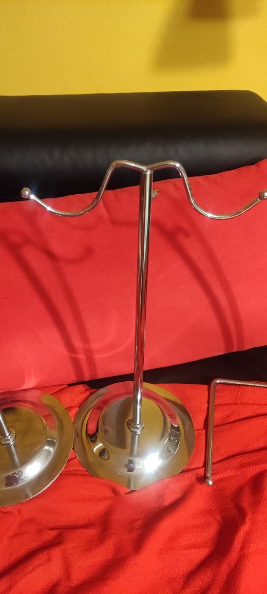 Stojak wieszak metalowy na torebki,czapki itp do ekspozytor chromowany