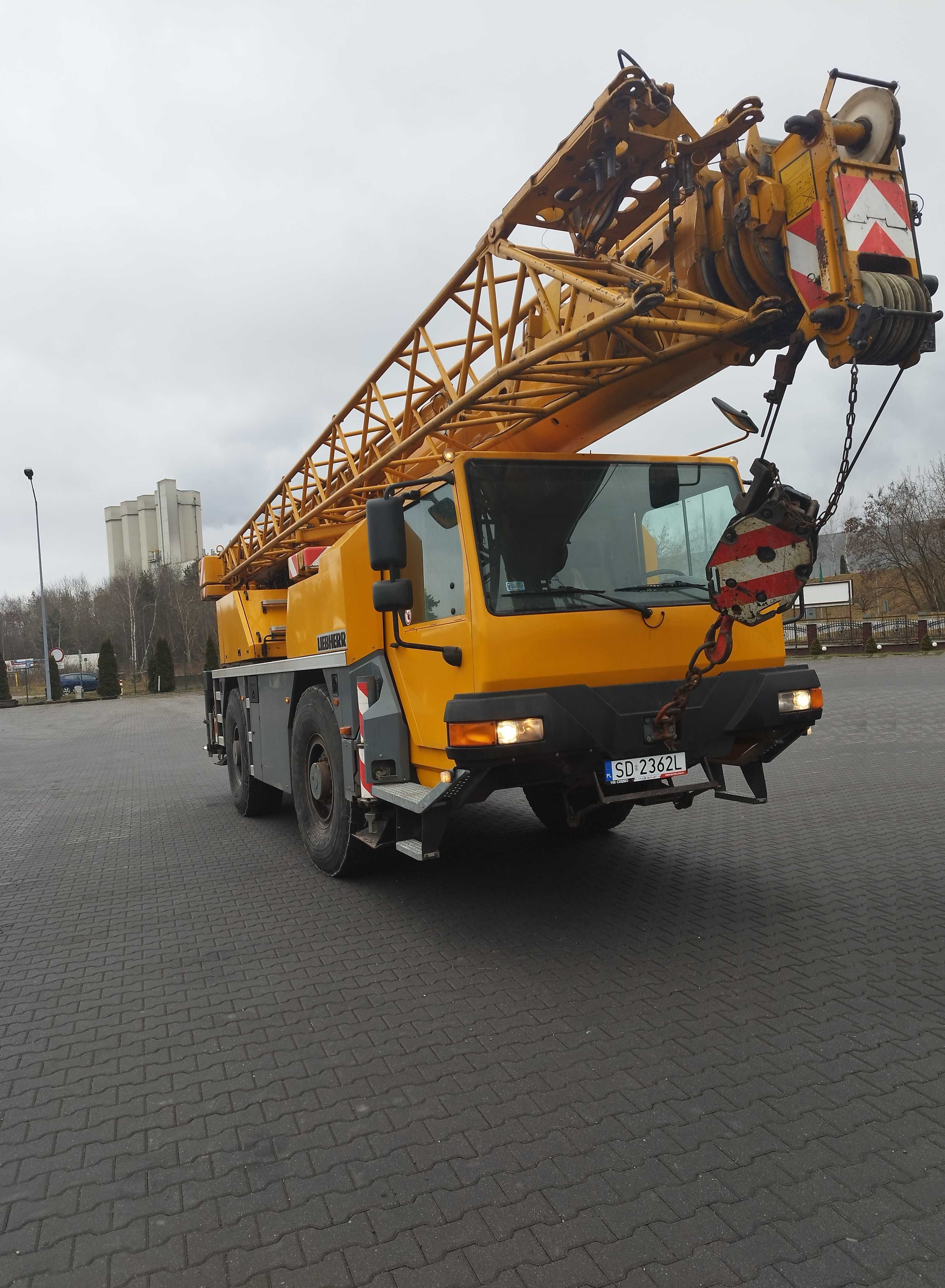 Dźwig samojezdny LIEBHERR LTM 1030-2.1