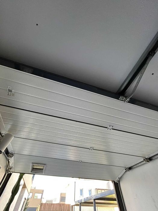 Vendo portão de garagem com motor de abertura