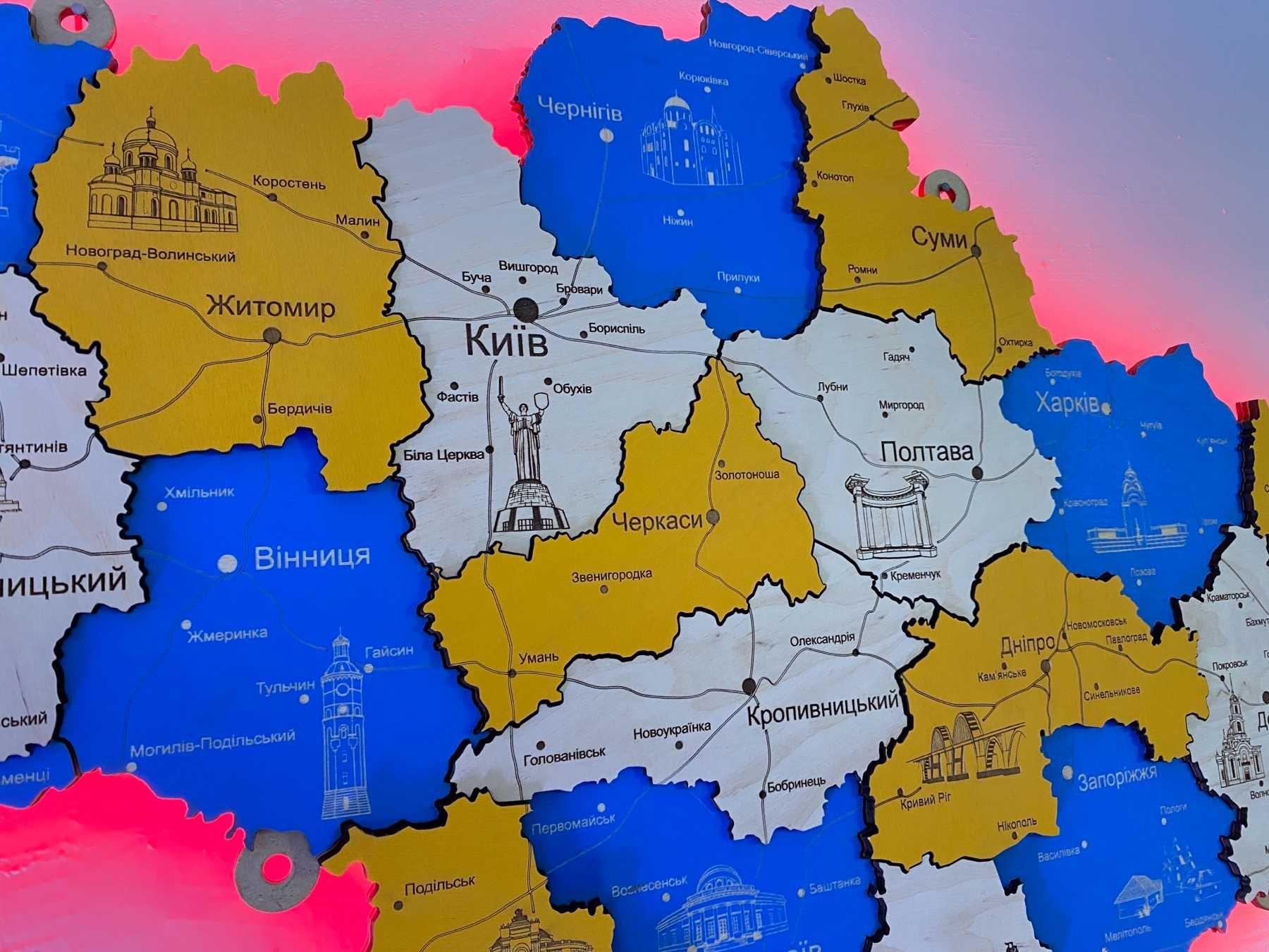 Дерев'яна карта України з підсвіткою *Патріот* багатошарова Travel