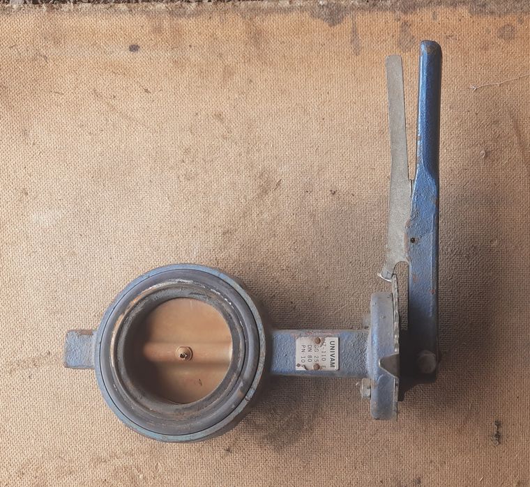 Засувка  Батерфляй DN80 Univam U7-110E