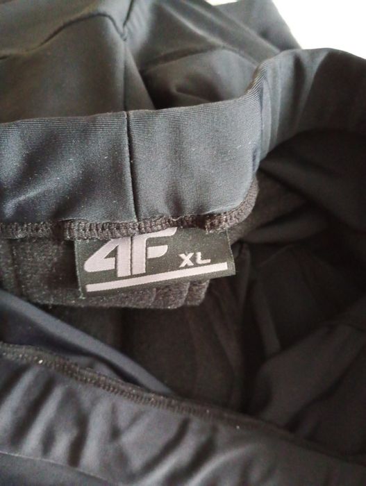 Spodenki sportowe rowerowe rozmiar XL z wadą