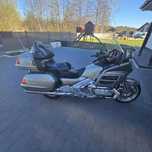 Honda GL Na sprzedaż: Honda Gold Wing GL1800 – 2002 rok