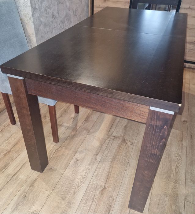 Sprzedqm duży stół