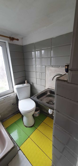 Здам частину будинку