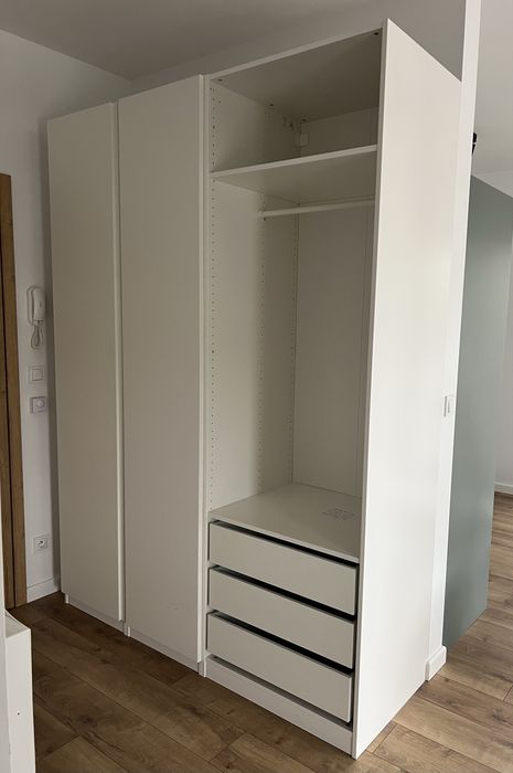 Biala szafa PAX / VIKANES ikea