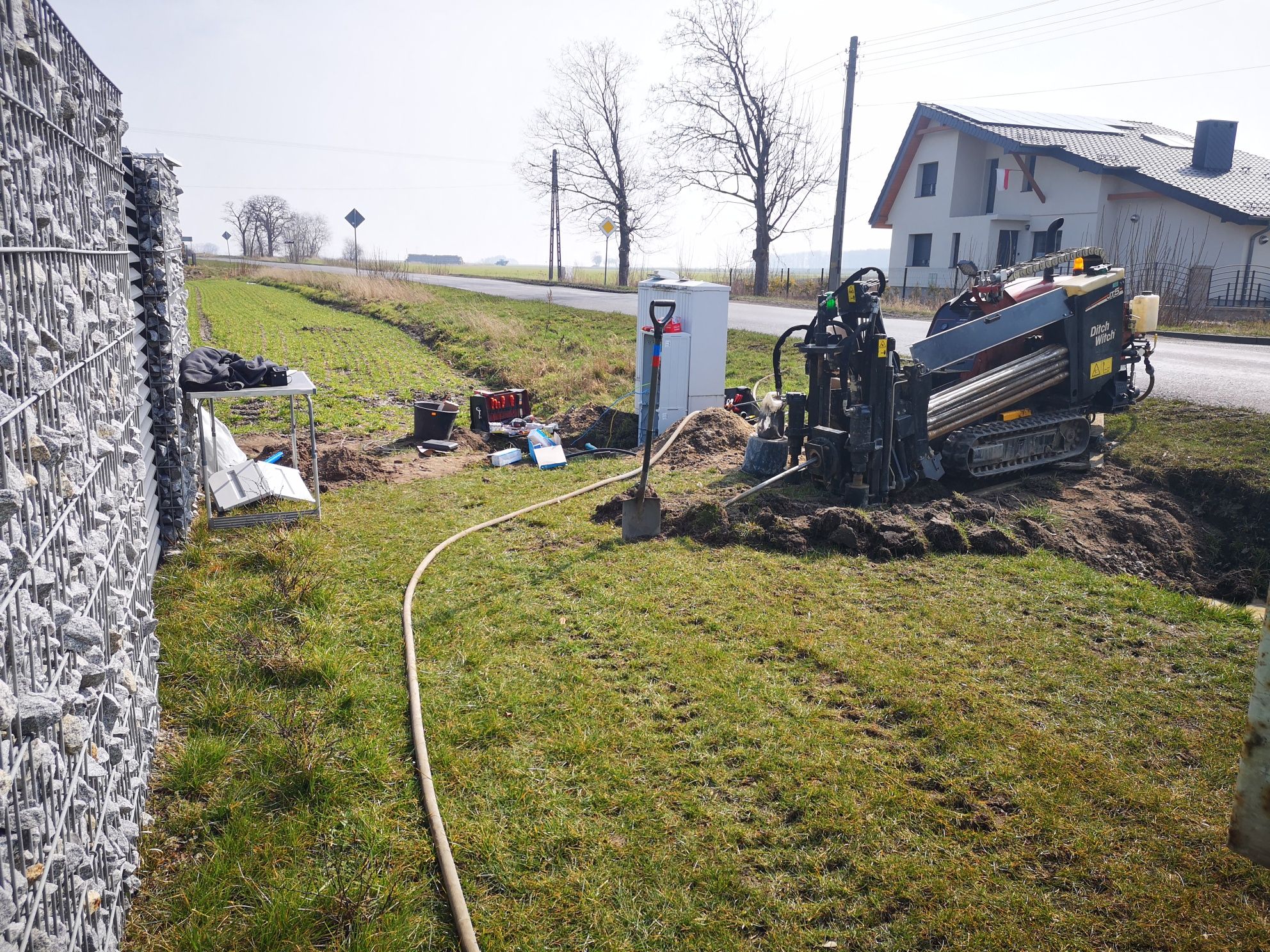 Przewierty sterowane przeciski pod drogami przepychy przebicia