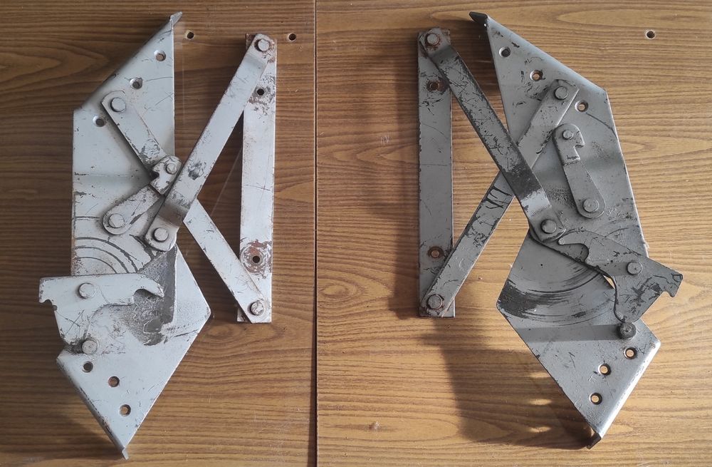 Механизм для раскладывания, трансформации дивана книжки, времен СССР