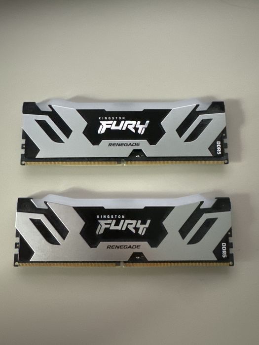Kingston FURY 32GB (2x16GB) 6000MHz CL32 Renegade