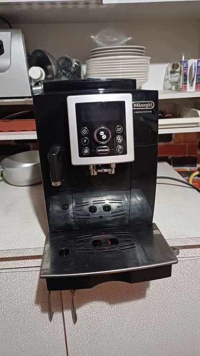 Кофеварка бу хорошего состояния