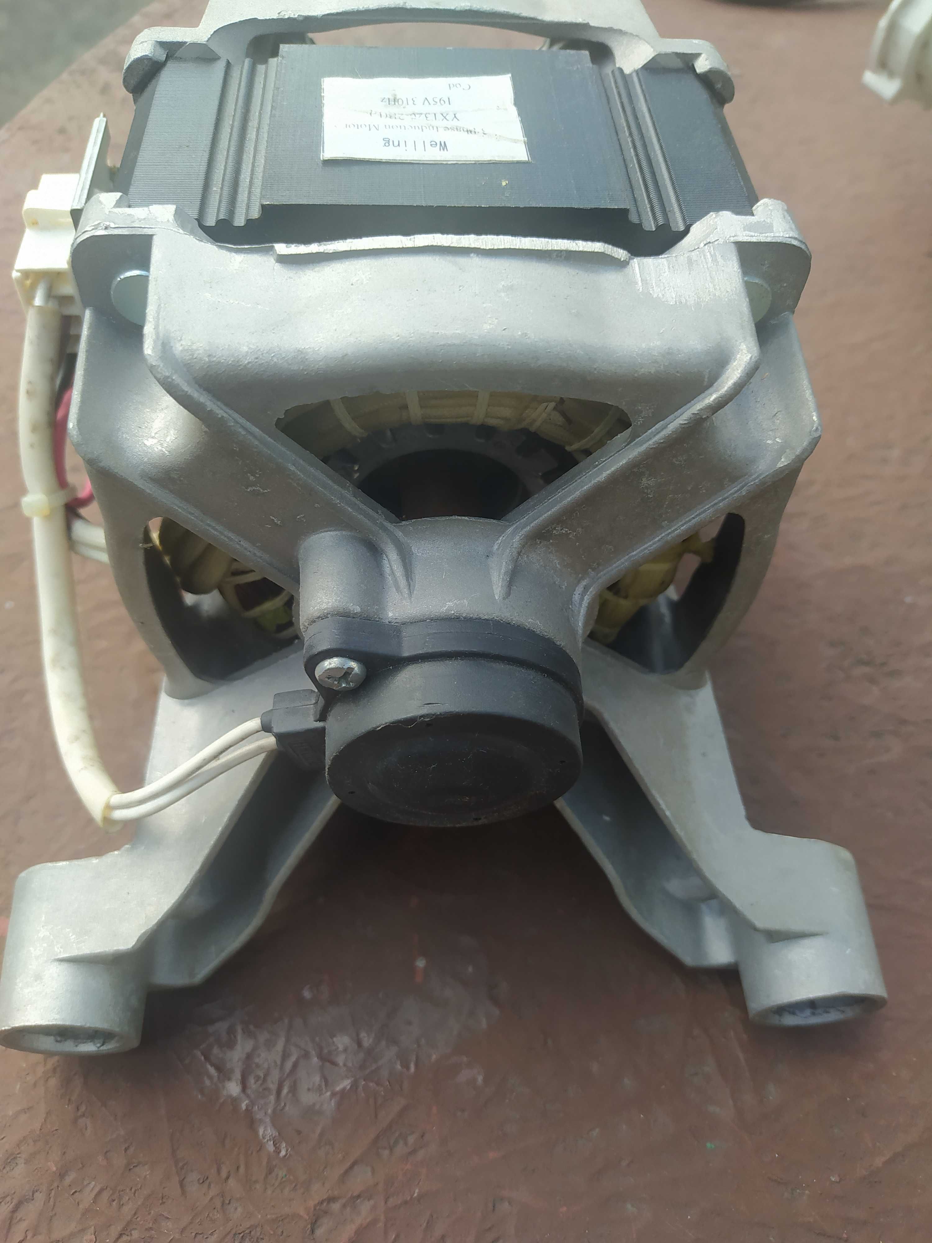 silnik pralki Hotpoint WMG 922