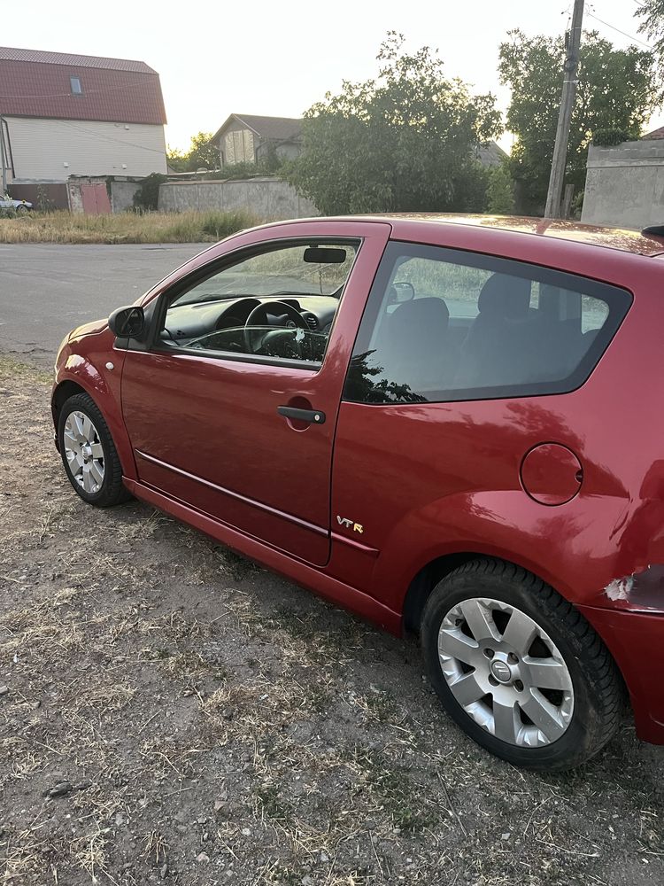 Продам Citroen C2