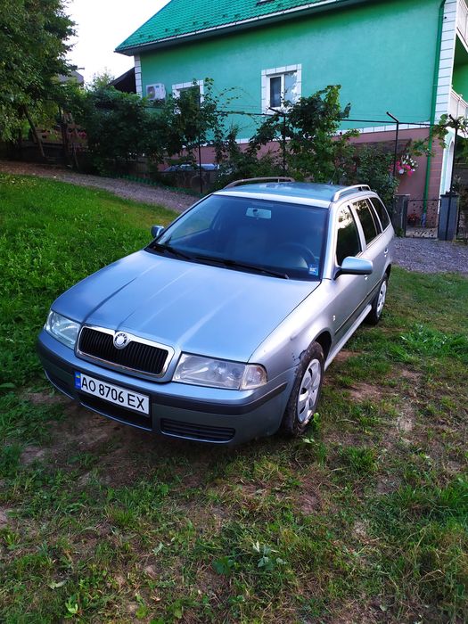 Шкода Октавія тур 1.9 дизель