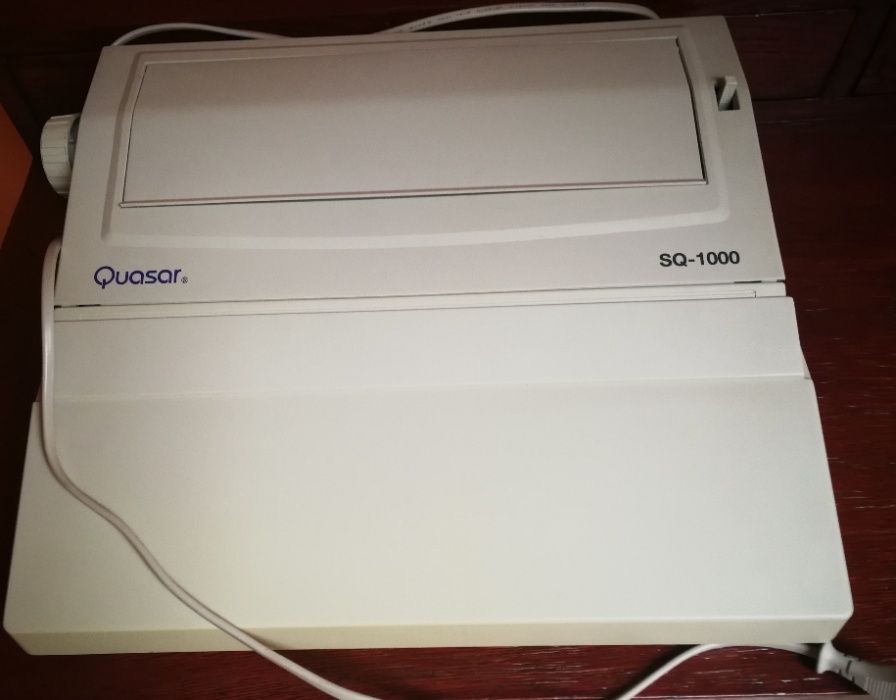 Elektroniczna maszyna do pisania Quasar-1000