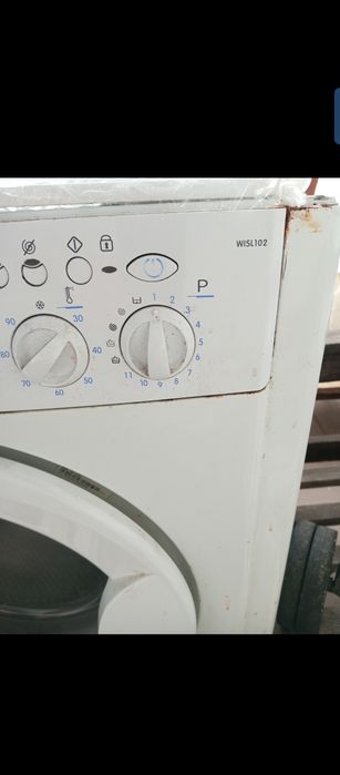 Запчасти для стиральной машины  Indesit Wisl 102
