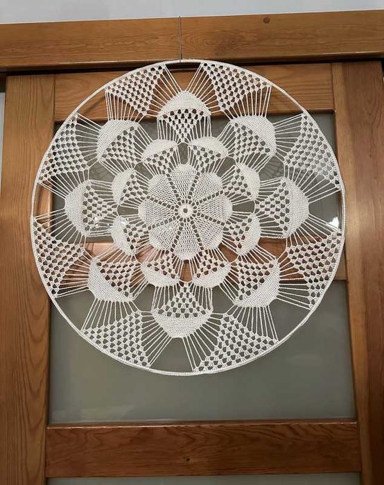 rozeta- mandala 65cm -szydełkowa serweta w obręczy