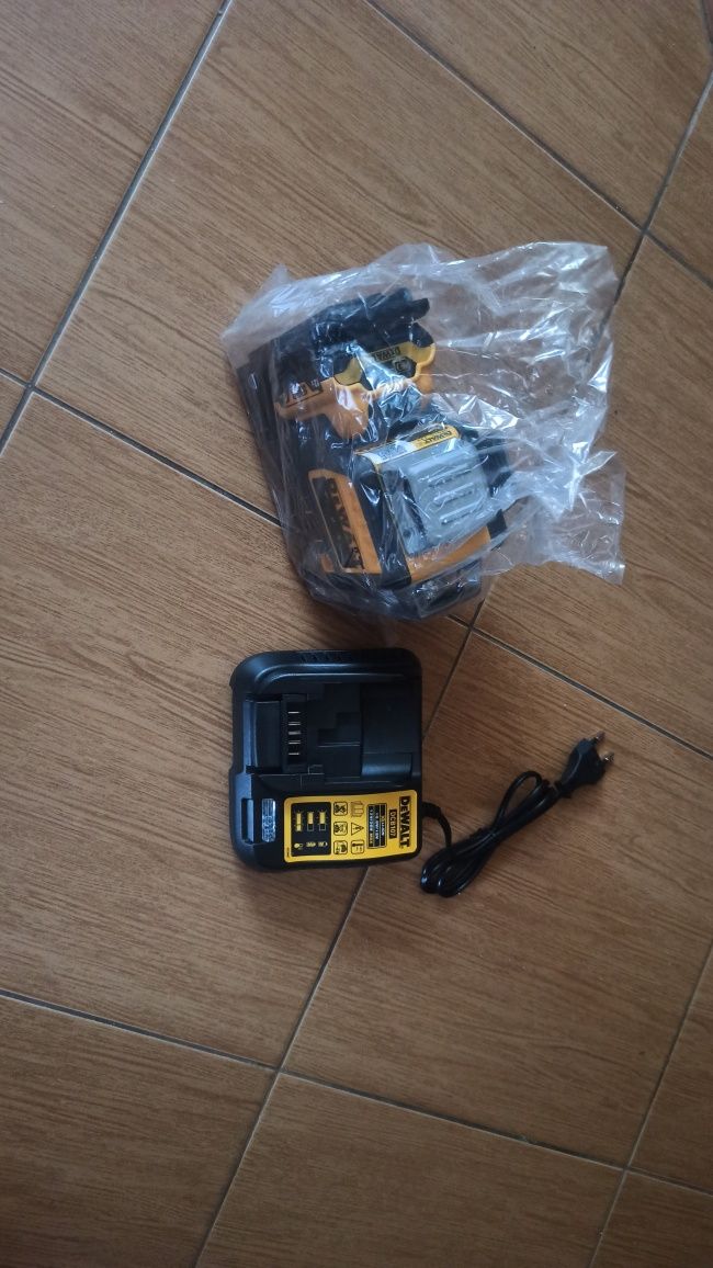 Sprzedam laser DEWALT DW089LG 360