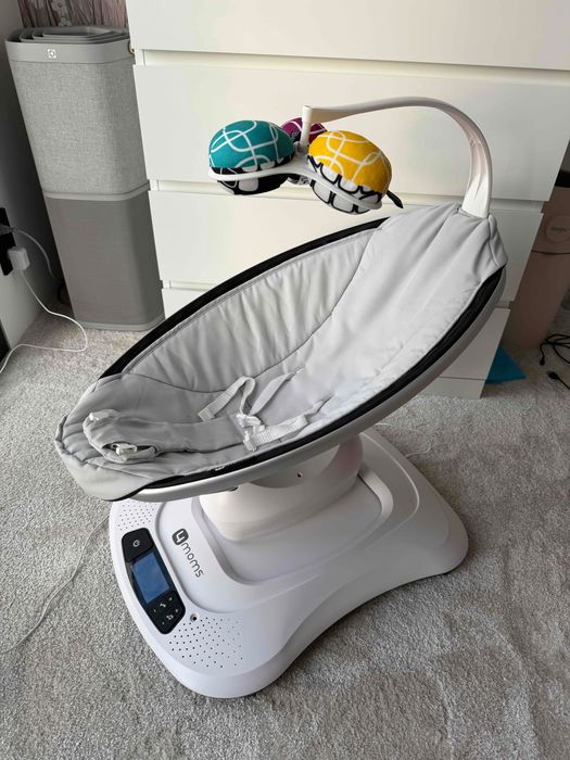 Leżaczek / Bujaczek 4moms mamaRoo 4 – Classic Grey + wkładka
