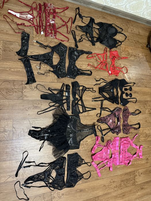 Еротична білизна белье боді ліф корсет труси латекс гартери пояс