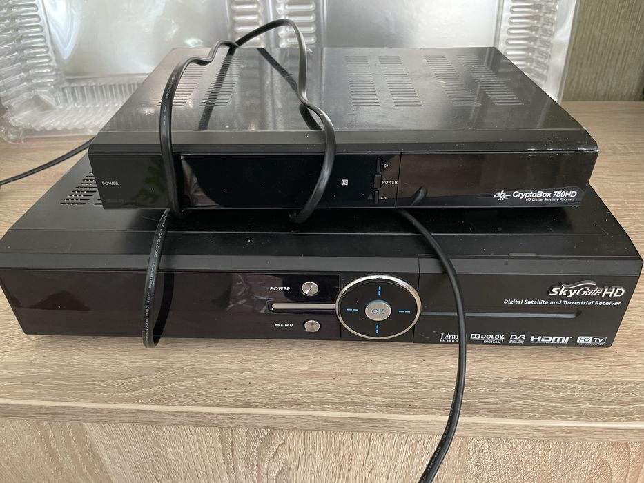 Продам тв ресиверы картридеры комутатор роутеры