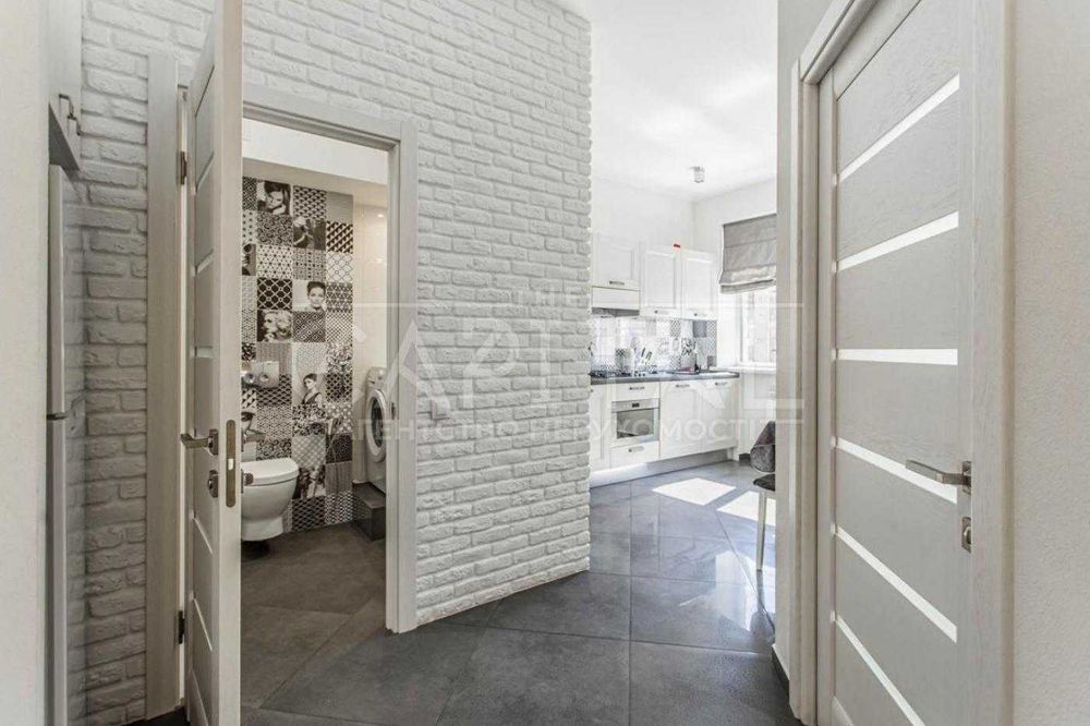 Оренда Перша здача Центр Київ Печерський район вул. Шота Руставелі, 14