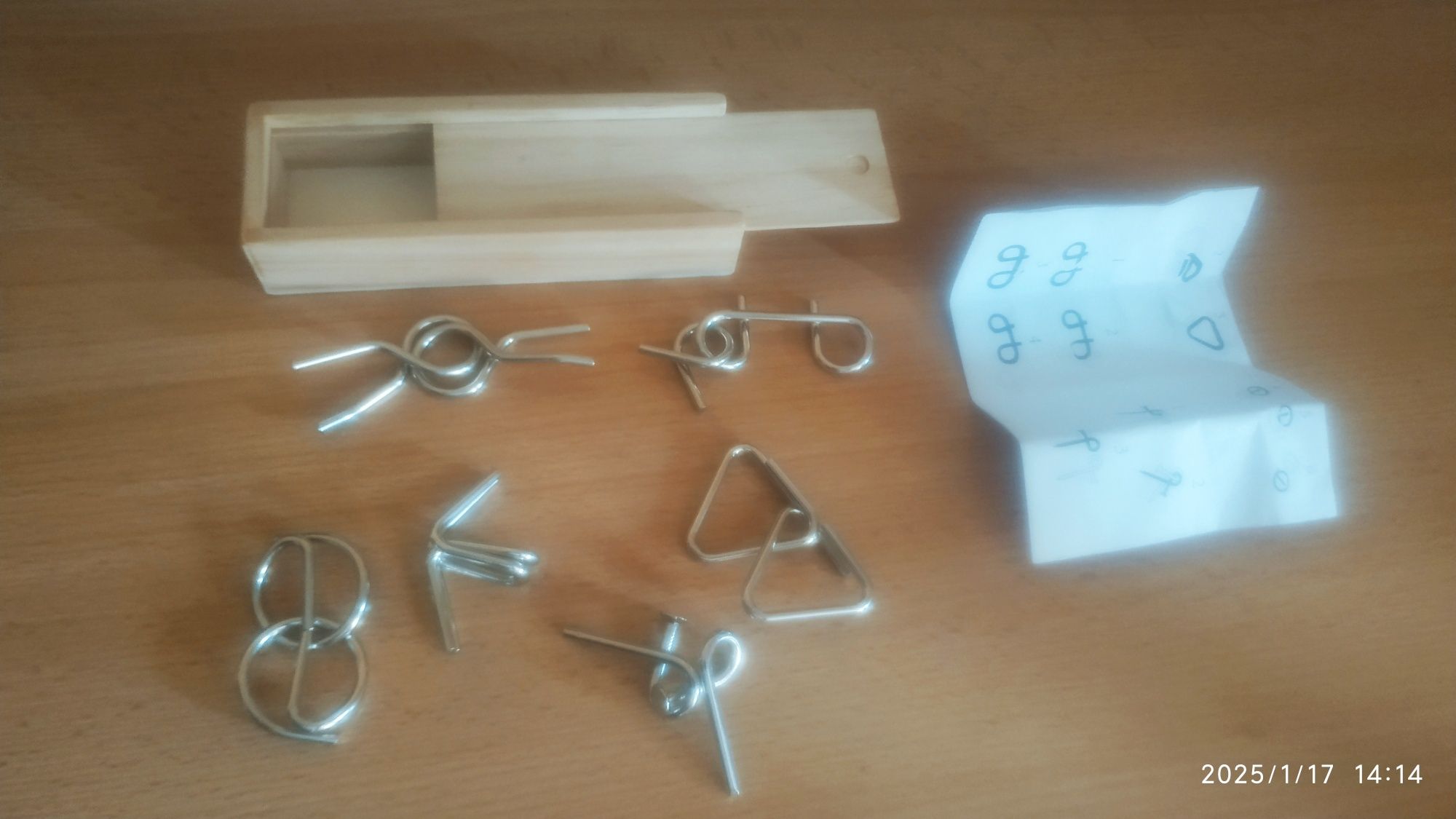 Nowy zestaw metalowych łamigłówek