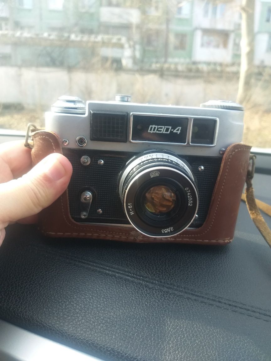 Продам фотоаппарат ФЕД-4