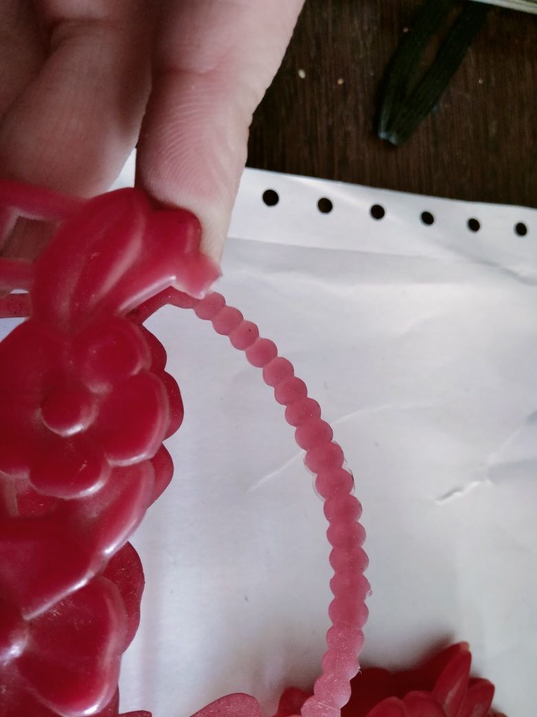 Plastikowy koszyczek na serwetki