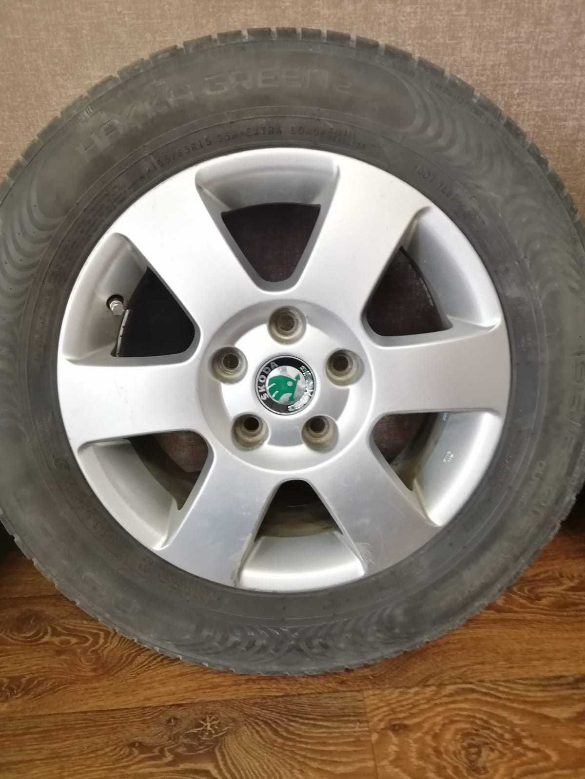 Літня резина Nokian hakka green 2 195/65 r15 з дисками Skoda A5