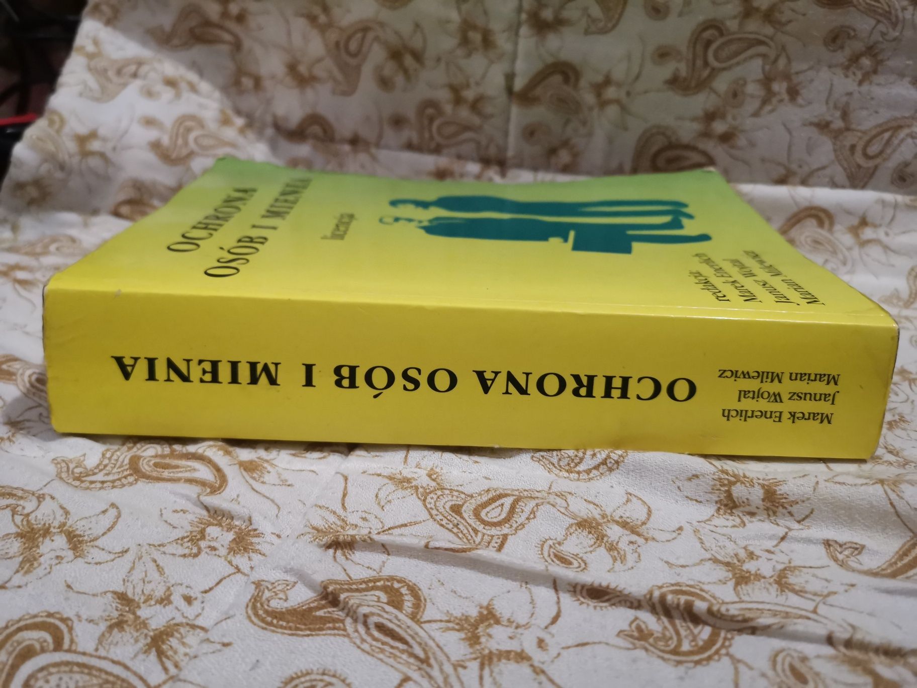 Ochrona osób i mienia , licencja. M .Enerlich,  J.Wojtal, M.Milewicz