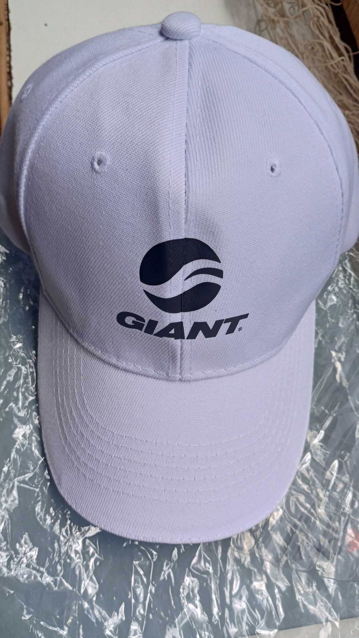 Czapka Giant - nowa