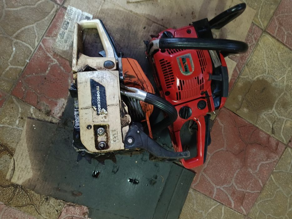 Продам бензопилы под ремонт .в неробочем виде